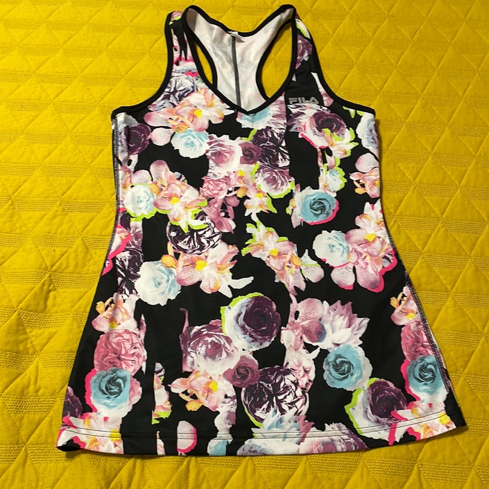 Active wear shirt